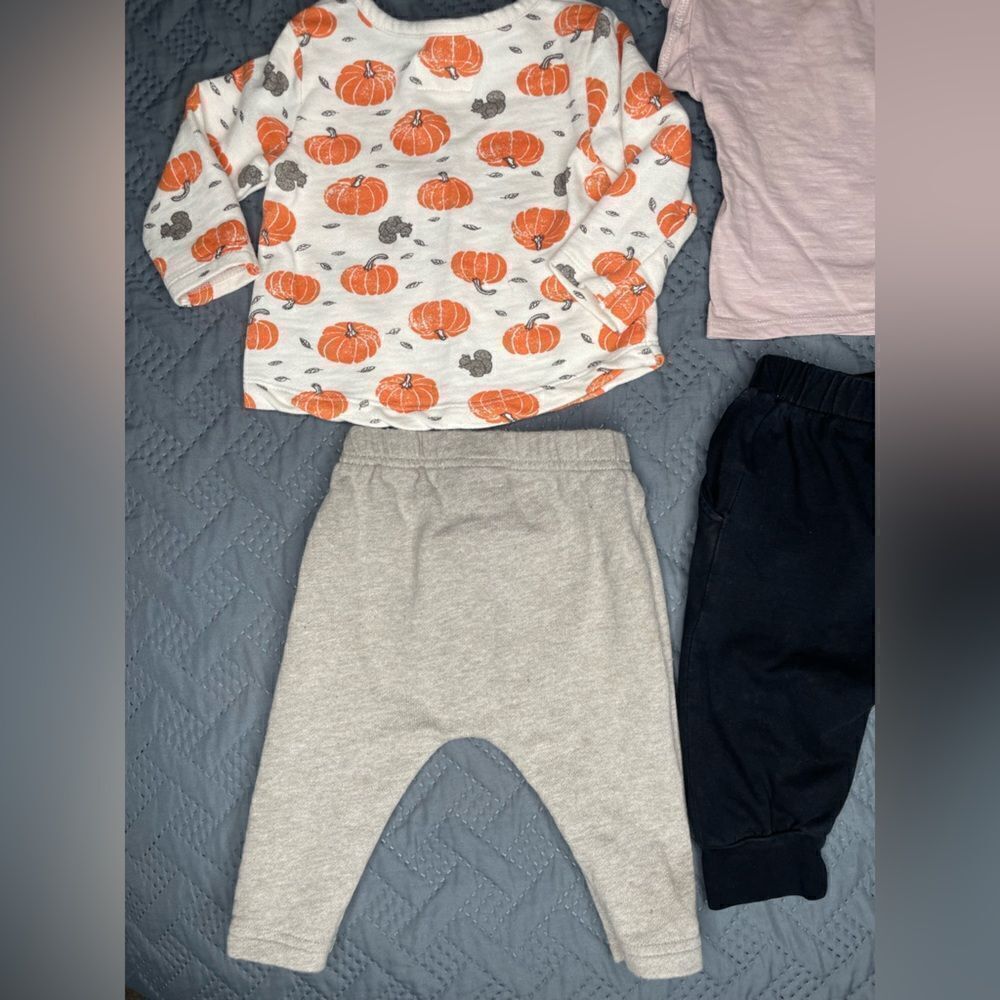 Baby clothes bundle - Picture 6 of 9